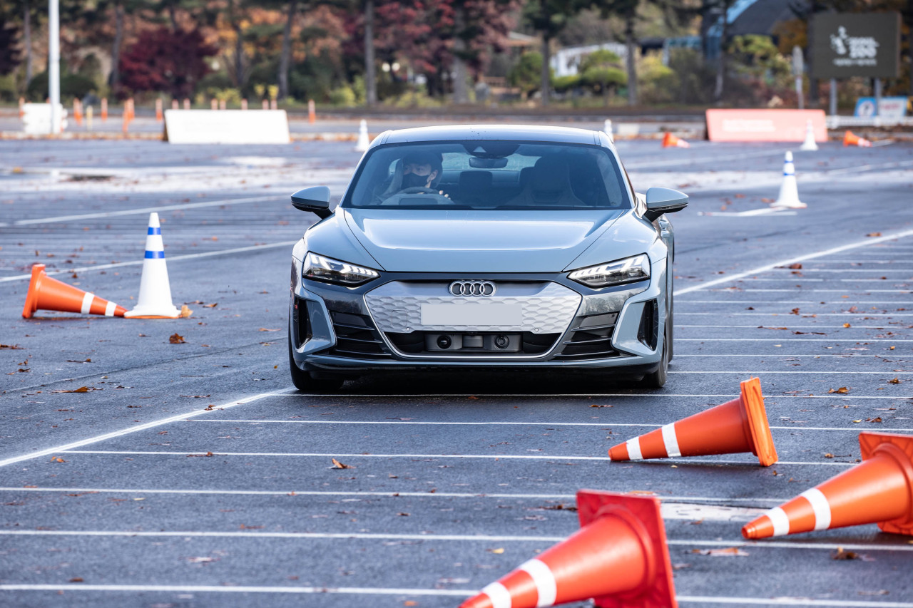 Advanced Driver Training Courses with Health & Safety - DriveNZ